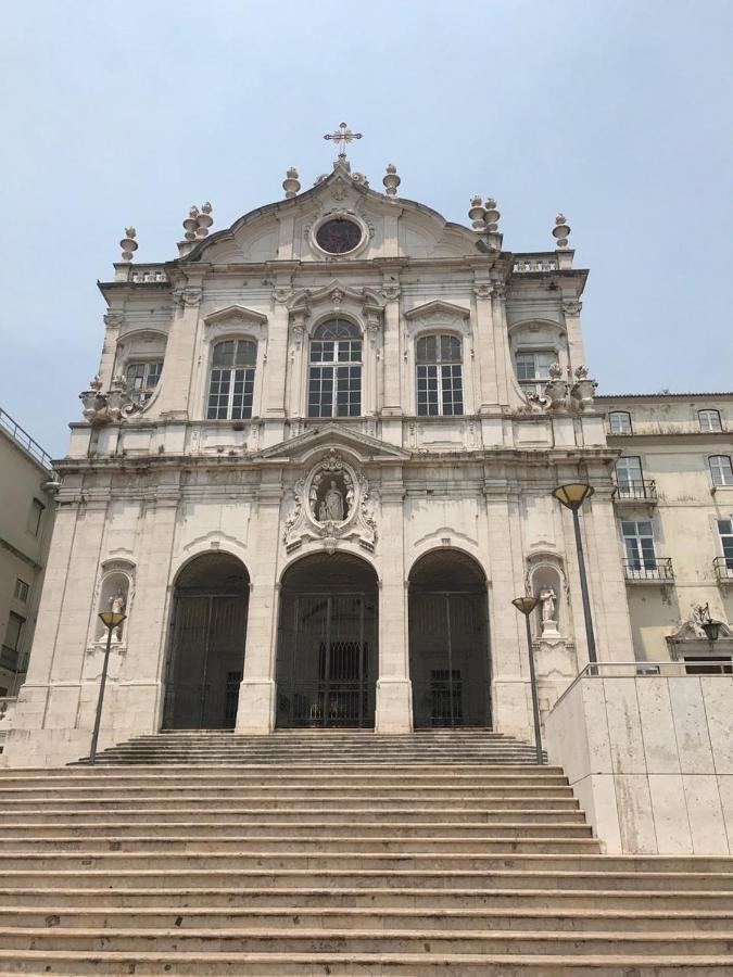 Dobairro Suites At Merces Lisbon Luaran gambar